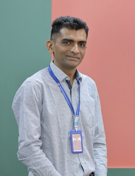 <h4>Dr. Hardik Desai</h4><p>HOD & Assistant Professor </p>